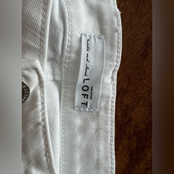 LOFT- Curvy Skinny sz6 White…hard to find! - Picture 2 of 5